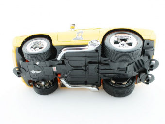 Р/У машина из серии Muscle Сar 1/16 + свет + звук