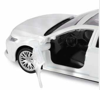 Машина АВТОПАНОРАМА Toyota Camry, белый, 1/43, откр. двери, инерция, в/к 17,5*12,5*6,5 см