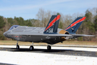 Модель самолета FreeWing F-35 Lightling II (NEW) KIT Plus