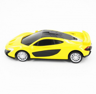 Машинка на пульте управления McLaren P1 (1:24, свет фар) Желтая