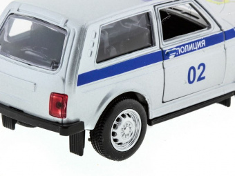 Машина ''АВТОПАНОРАМА'' инерц. ВАЗ 2121 1/50, в/к 12*7*5,5 см, серебристая