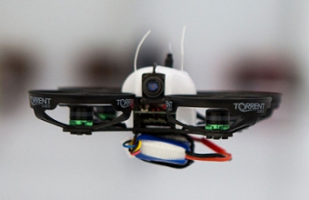 Радиоуправляемый квадрокоптер BLADE Torrent 110 FPV BNF BASIC