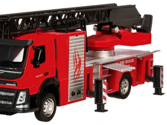 Машина АВТОПАНОРАМА Volvo пожарная машина-лестница, красный, 1/50, свет, звук, в/к 28*14*10 см