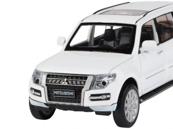 Машина ''АВТОПАНОРАМА'' Mitsubishi Pajero 4WD Tubro, белый, 1/33, свет, звук, в/к 17,5*13,5*9 см